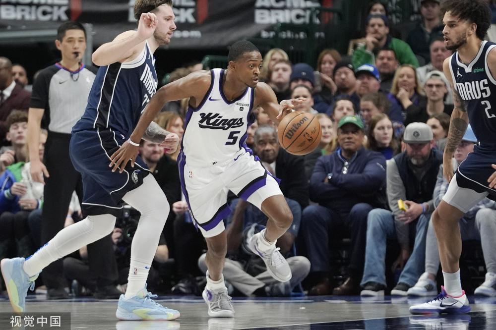 重心放在了 重心放在了